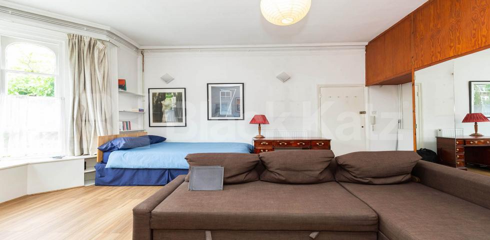 			Studio Apartment, 1 bath, 1 reception Studio			 Cromwell Avenue, HIGHGATE